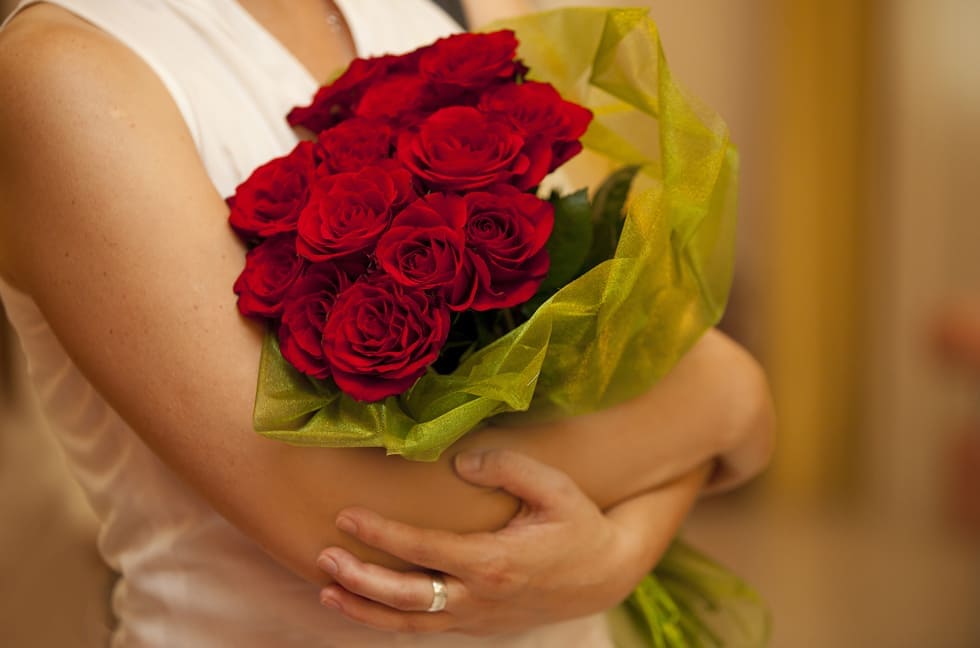 プロポーズの方法 108本のバラの花言葉は 結婚してください L Motehana モテハナ